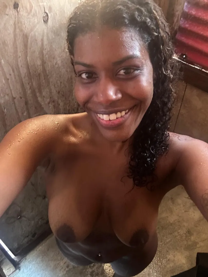 I love an outdoor shower