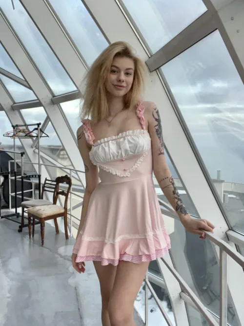 I love flashing my body here