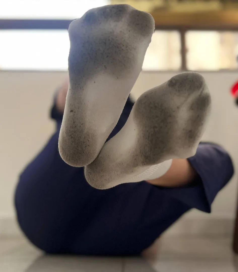 I love how dark these white socks get [F]