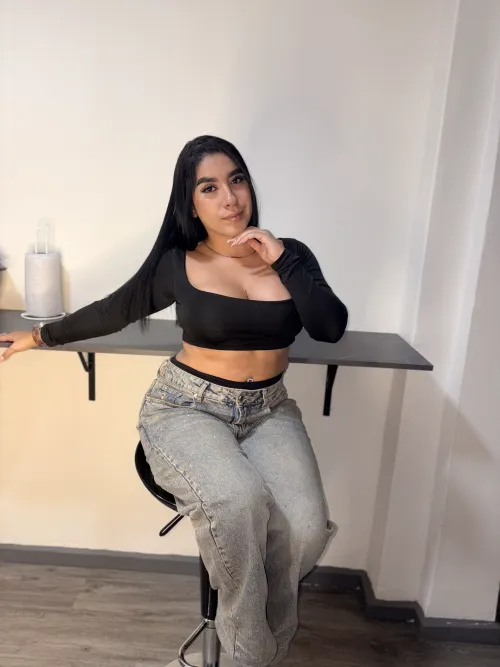 I love how these pants look on me 