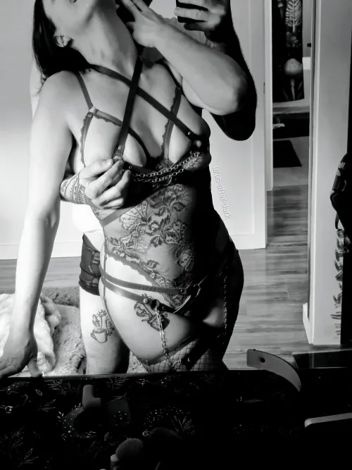 I love how this strapy set frames my boobs