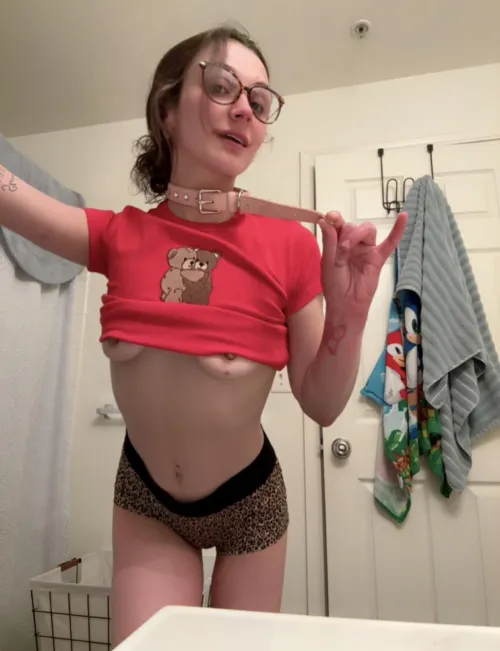 I love it when I catch you looking at me telegram @humorhoney