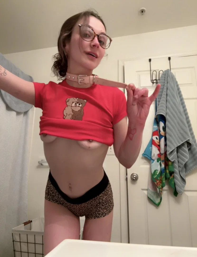 I love it when I catch you looking at me telegram @humorhoney