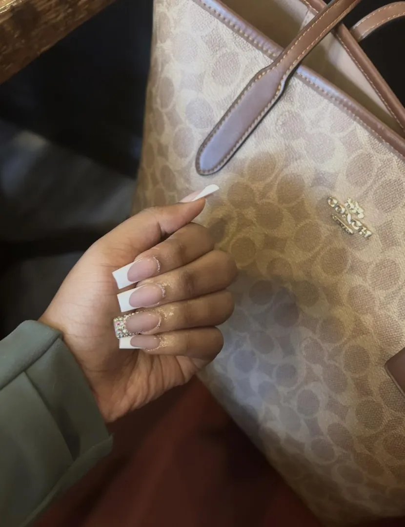 i love me a french tip‍ it just gives classy ugh