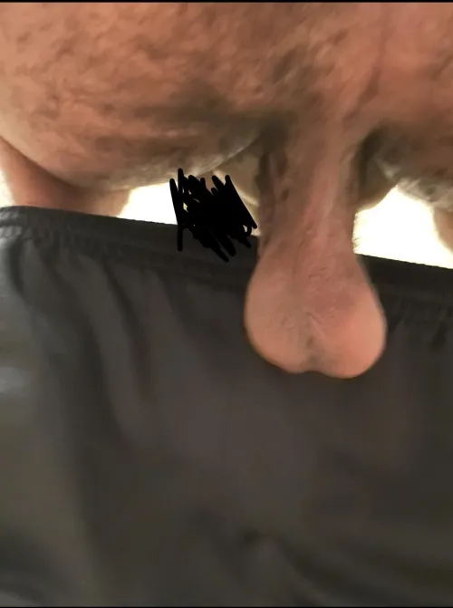 I love showing off my saggy nutsack [29]