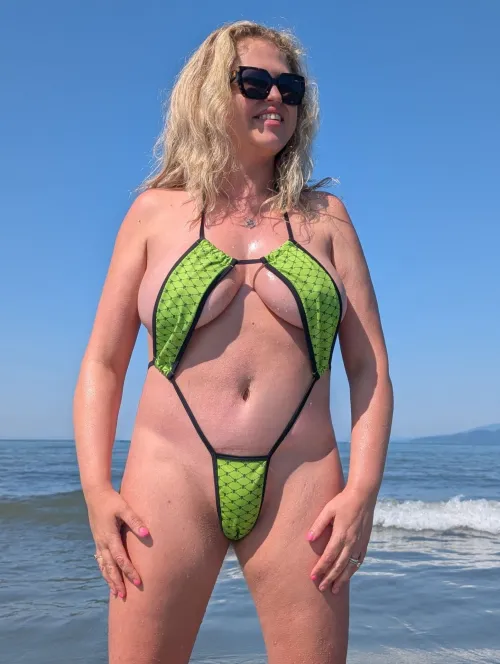 I love wearing my tiny sexy bikinis for attention