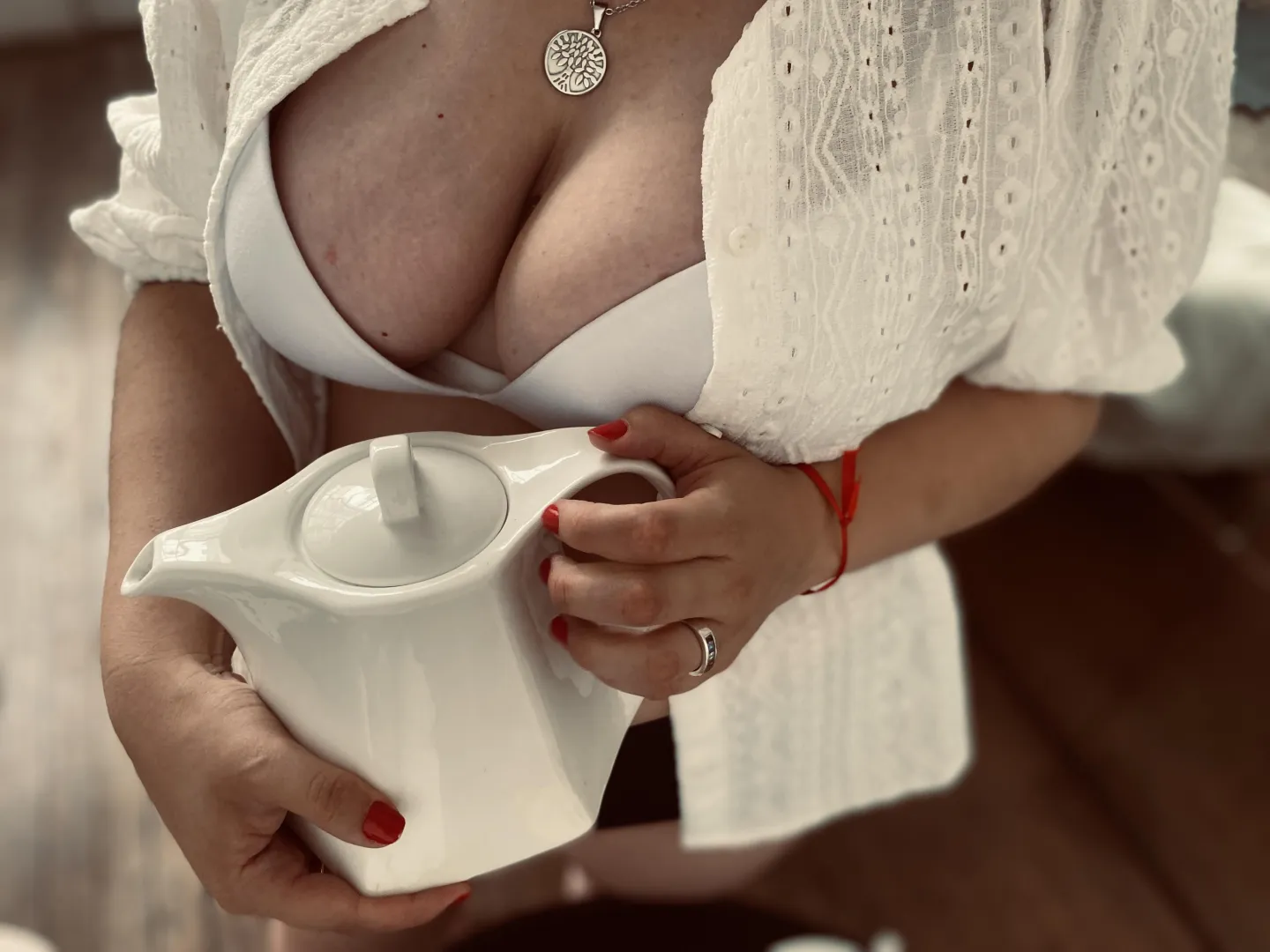 I made a lot of coffee, shall I wait for you?