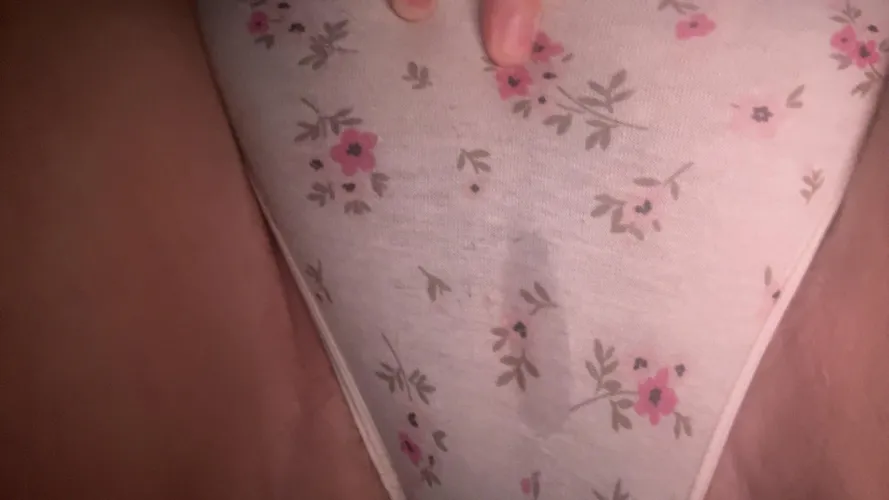 i made a mess in my new panties