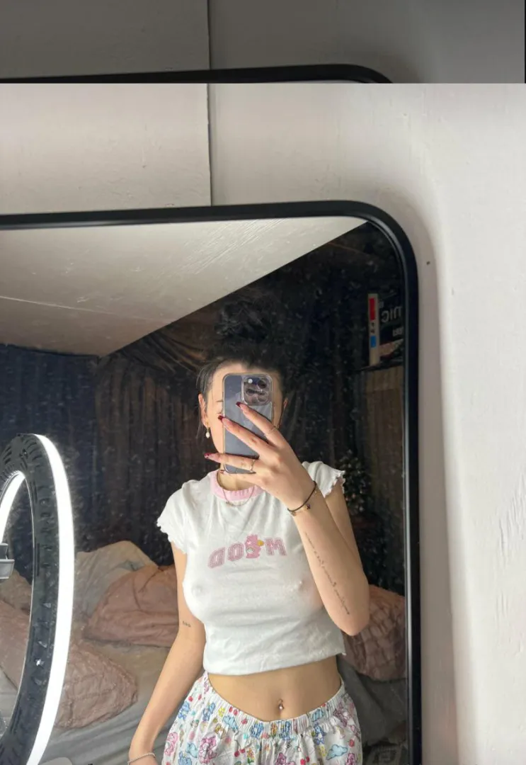 I missed reddit hehe (f19) Older