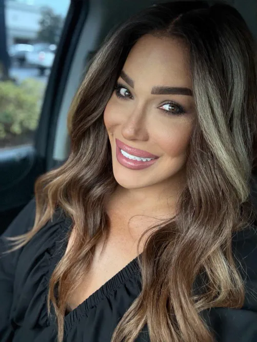 I need a boyfriend who likes to suck girl dick, is that too much to ask 