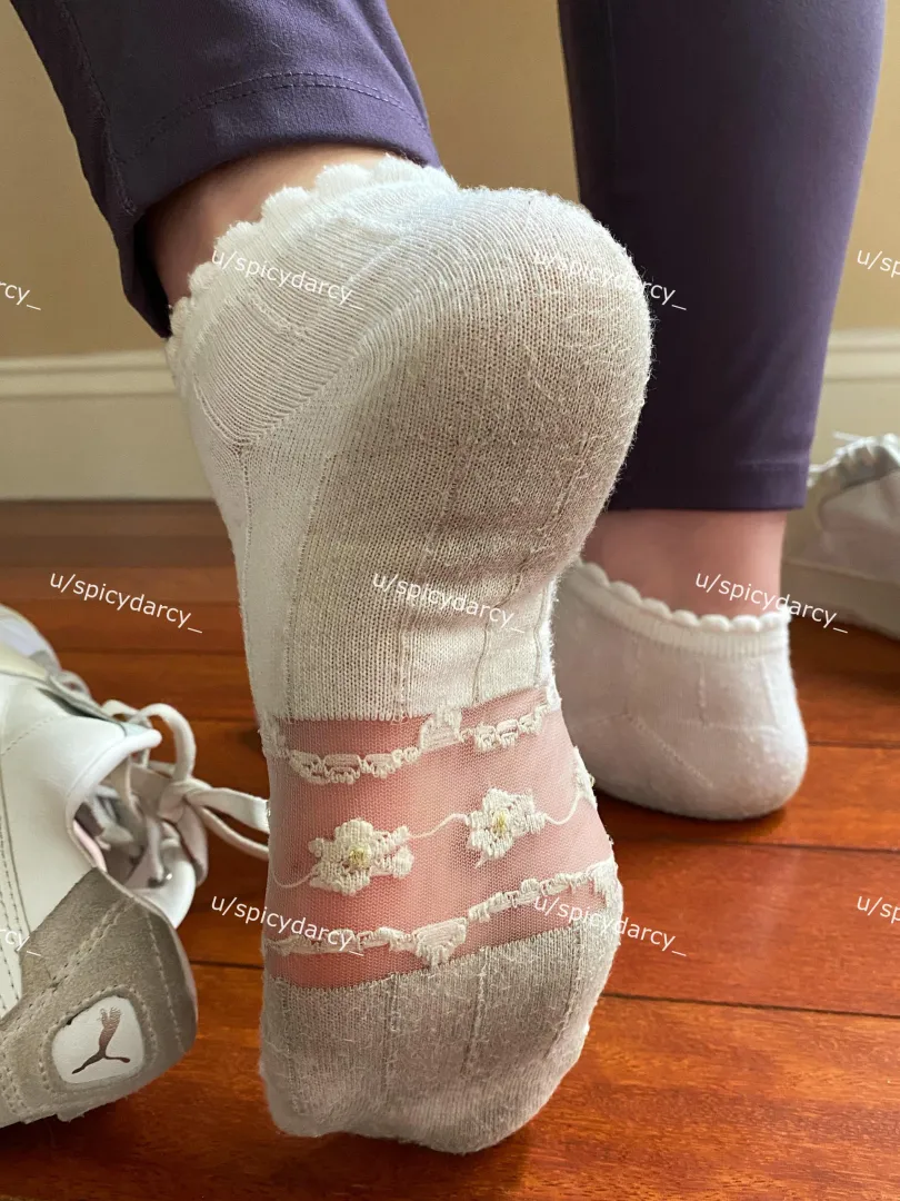 I need a good boy to suck my socks clean. Are you up for a challenge? [selling] [USA only]
