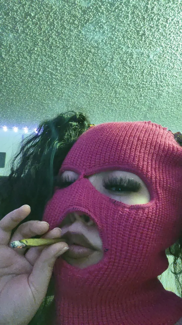 I play Fortnite naked