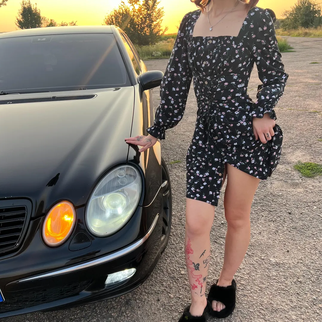 I really like long legs paired with this dress