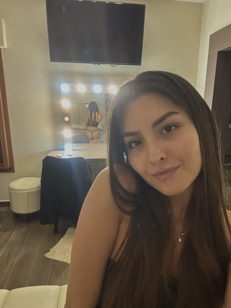 I really need to wash this mirror..