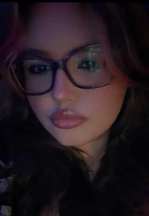 i really want some new lipgloss…check out my throne