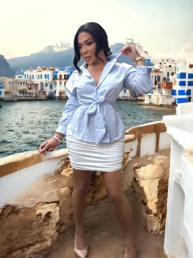 I see desire in your eyes...Am I wrong ?