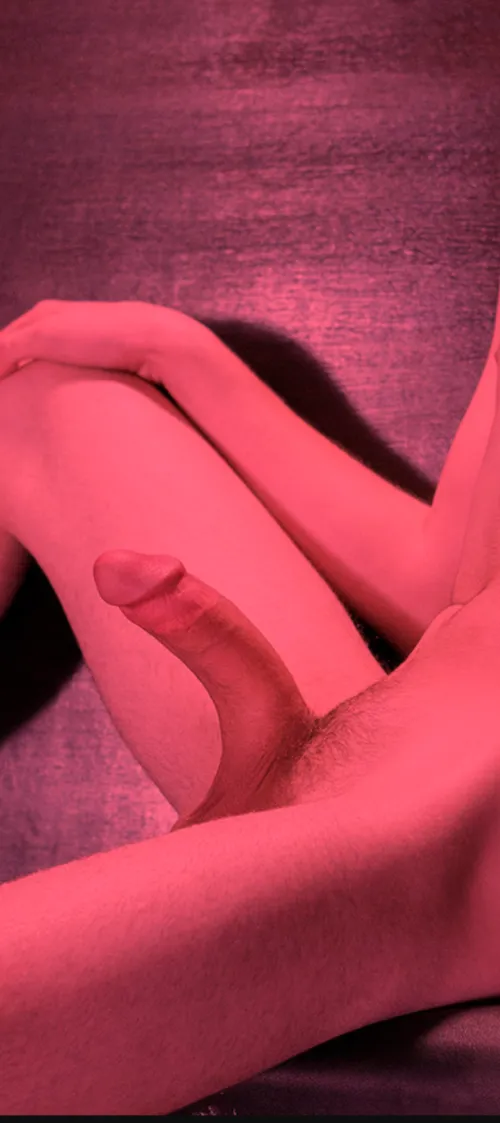 I shaved bottom twink need some dick in him pussy