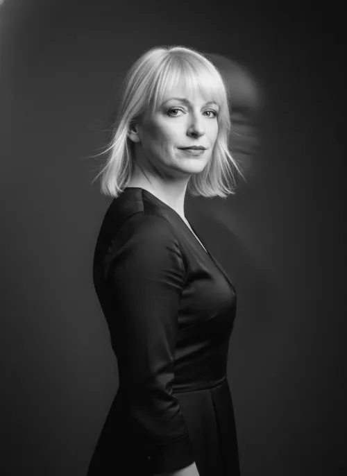 I thought I'll try a black & white with my natural white hair