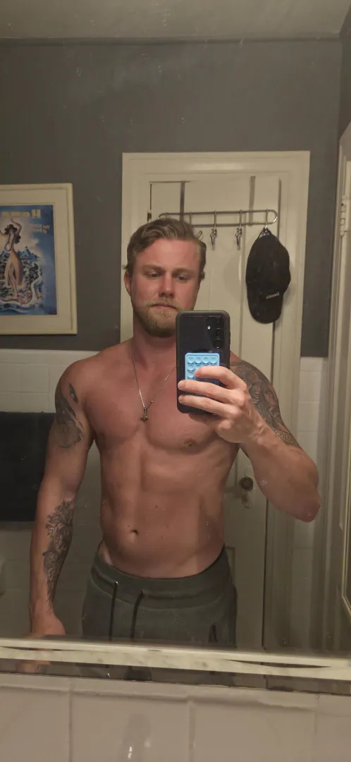 I tried to tan, now I look like Larry the Lobster