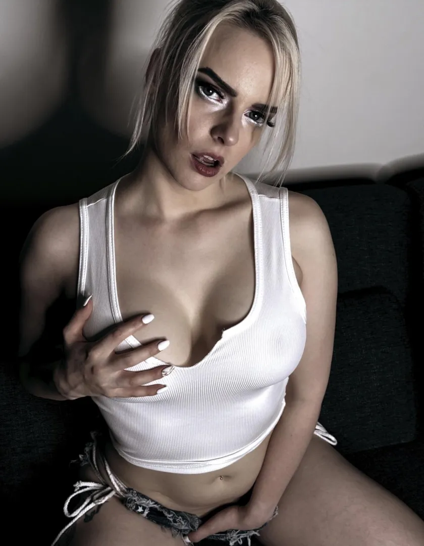 I try to keep my hands to myself 