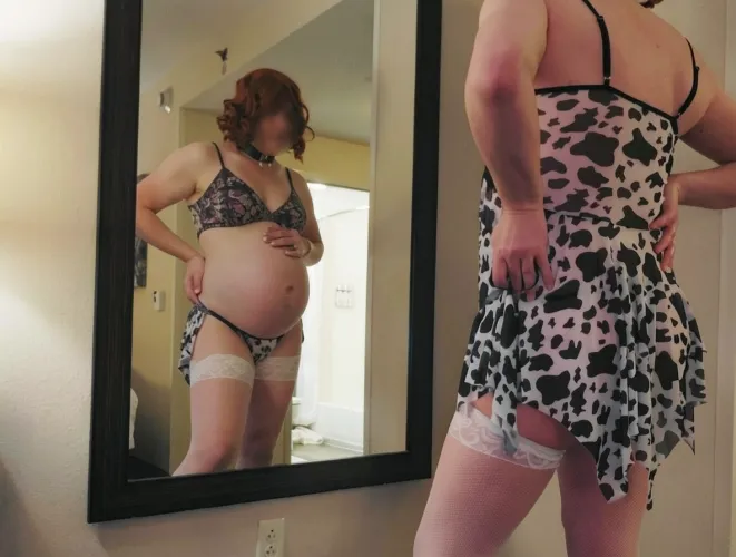 I used AI to make myself look pregnant, and now I might be obsessed. It's such a dream to be a pregnant sissy wifey!