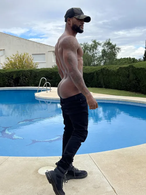 I want my neighbors to see this first thing in the morning