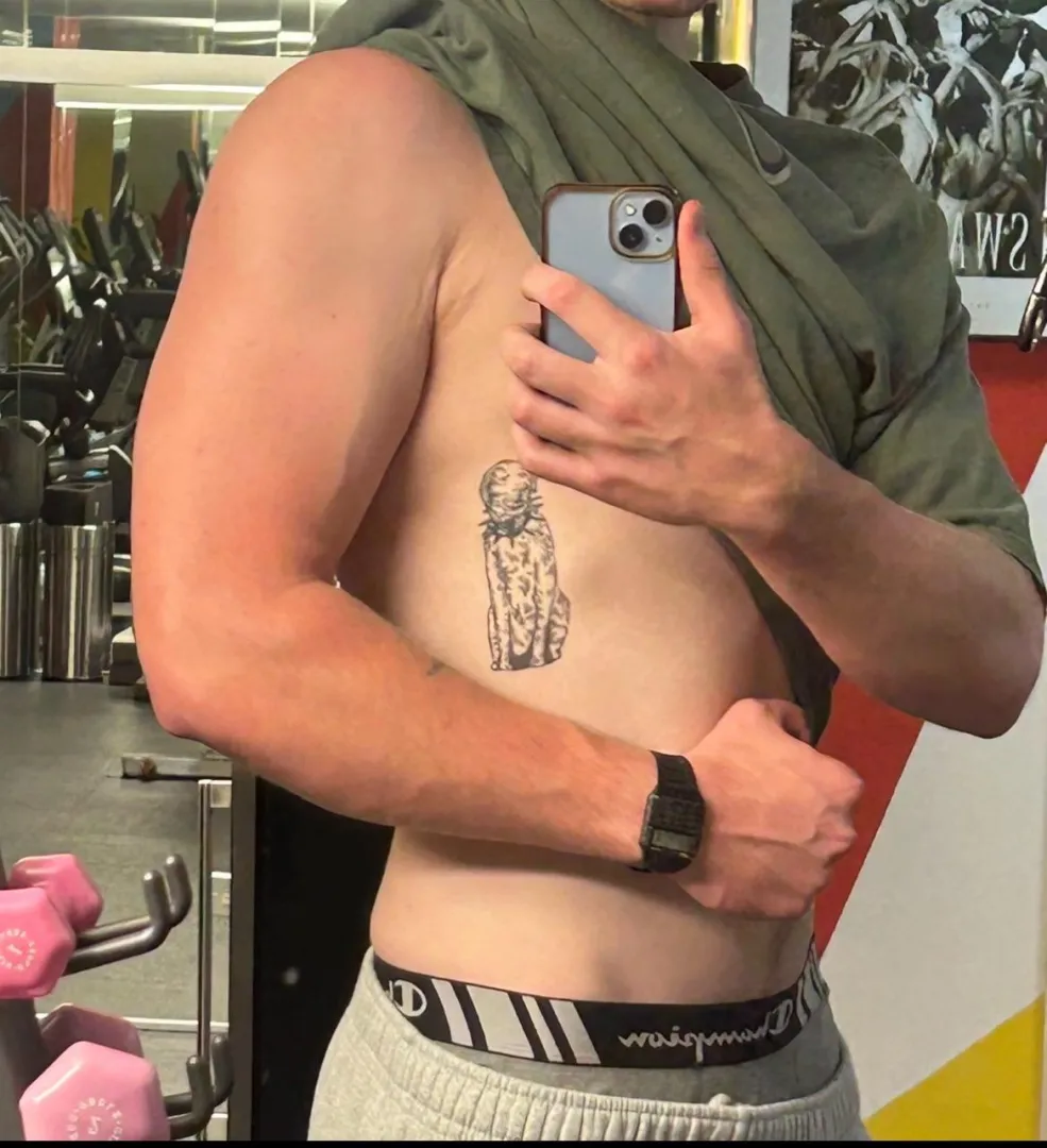 I want to suck on your clit so bad…