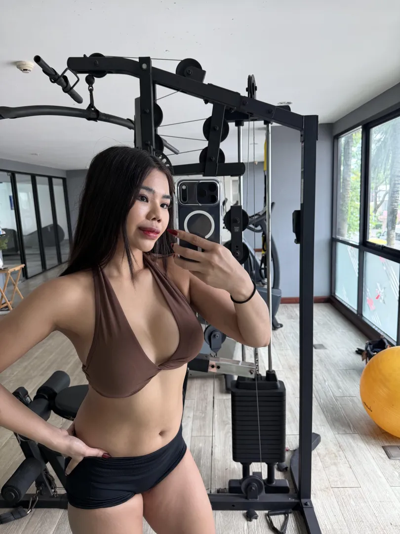 i want your taken dick in between them now x