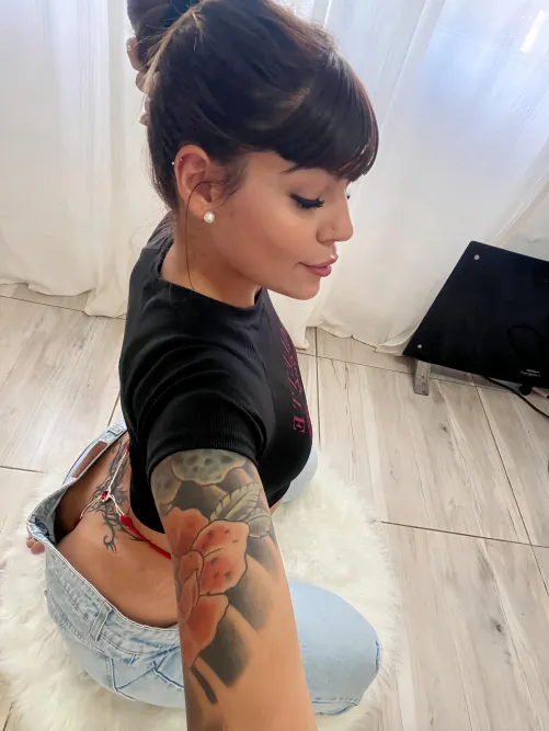 I was wearing this little thread today