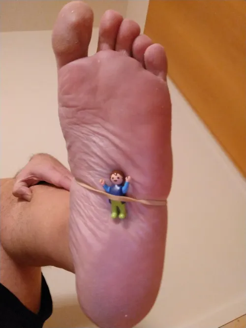 I will smash his tiny face now