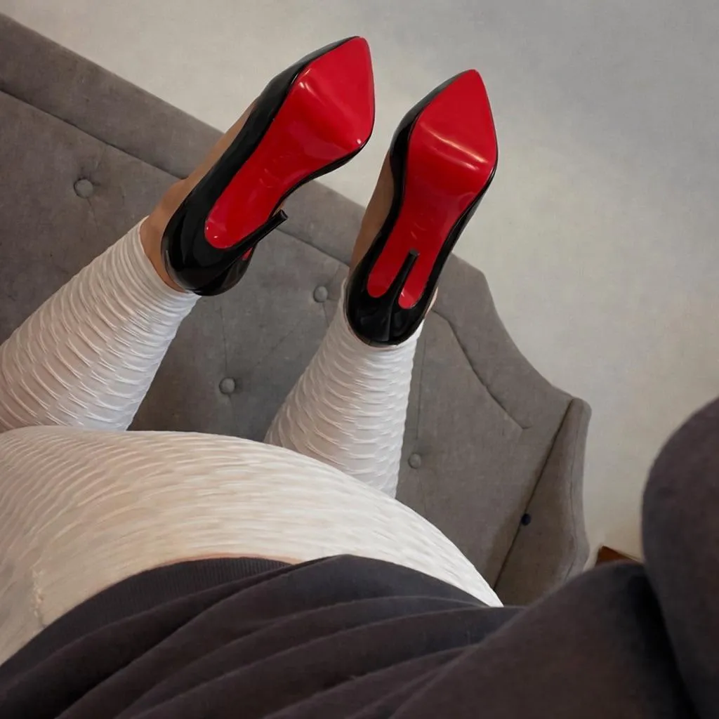 Ich liebe es mich als Sissy nuttig zu kleiden was sagt ihr ?