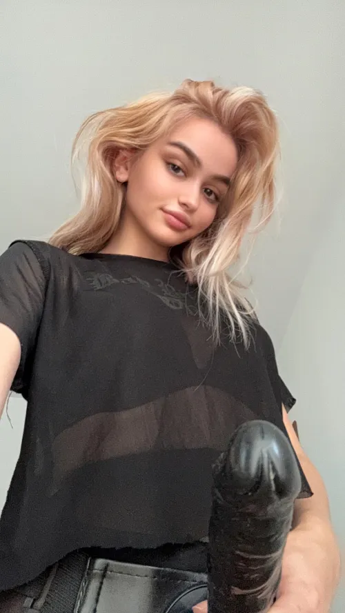 If one day you receive a disgusting pic like this from me I bet you'd block me straight away