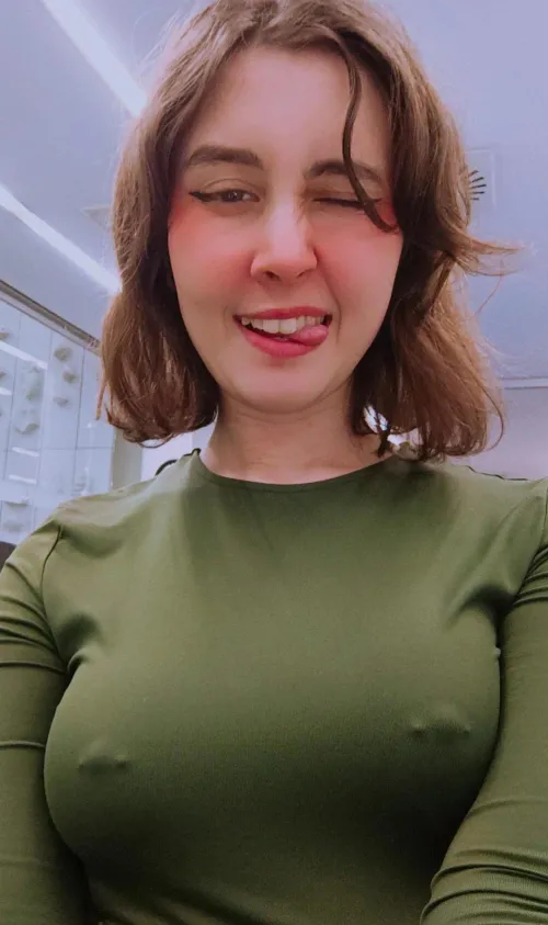 If today’s been rough, let me make you smile, mi amor