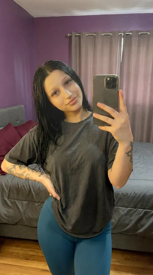 if u dare to cheat w ur wife, do it w me.. I’m gonna give u ur fantasy, daddy