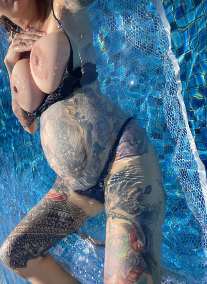 If were your married neighbor, would you fuck me? 34F