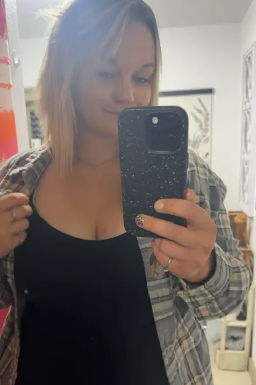 If you know you’d fuck me, say Yes