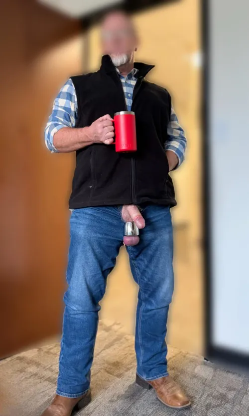 If you still believe the weatherman knows anything, enjoy the snow ️️️☃️ [53]