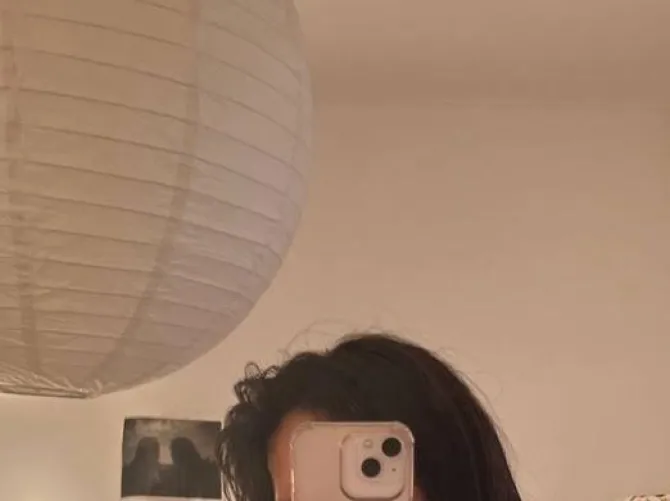 If you'd fuck a 42yo, say YEP and I'll send u nudes