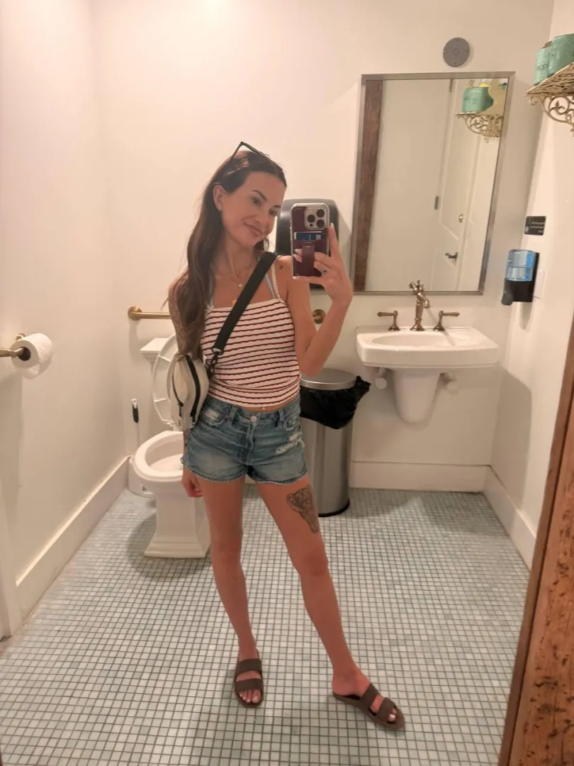 If your DM is a safe spot for my nudes, say Hi