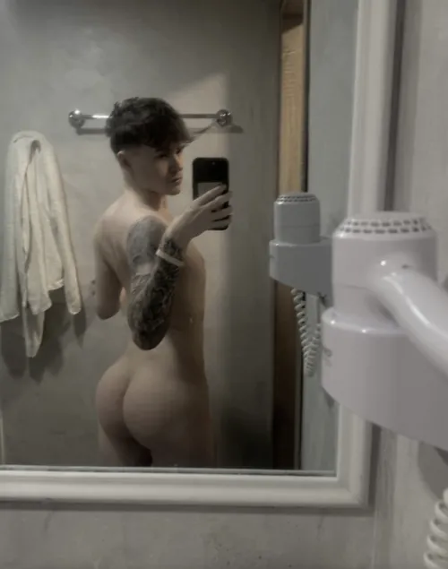 IF you're arab or black hit me up :)