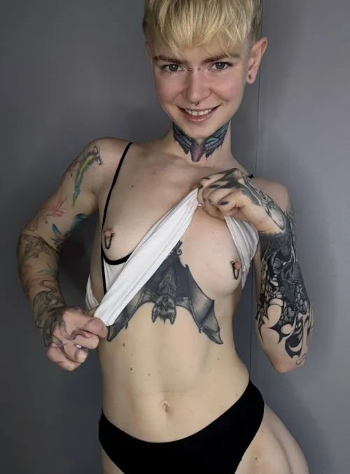 I'm a fan of not wearing a bra