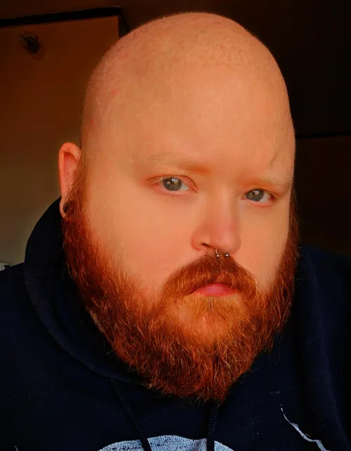 I’m a plus-size guy who genuinely loves women of every shape and size. Curves, softness, edges...there’s something beautiful about all of it… especially when it’s paired with confidence 