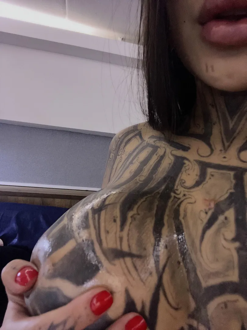 im a wife but tonight i belong to whoever wants me