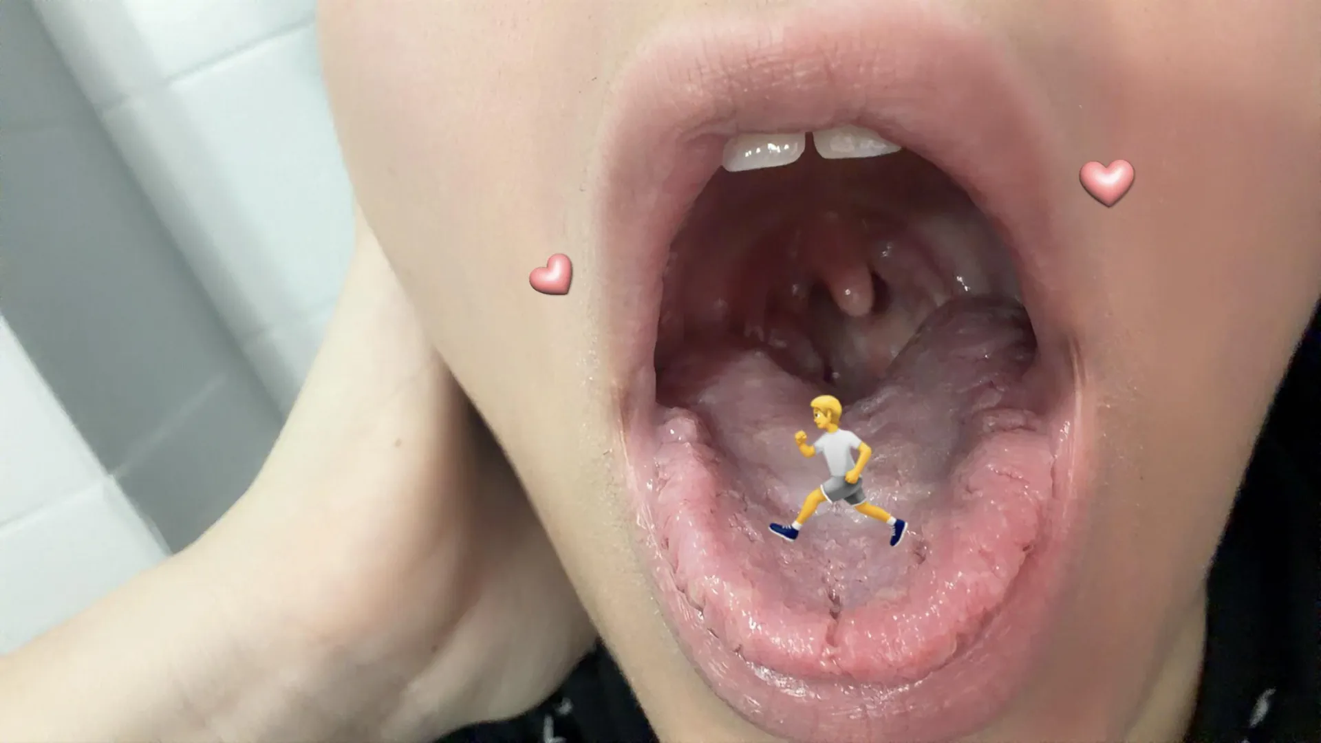 I'm going to eat you completely, my belly is full from all the ones I've eaten, if you want to be next texxxxxtttt me now tlg @mktt03 or snpcht: monicaroxy0503 I love voreeee custom contenttt and blueeee on mi prof