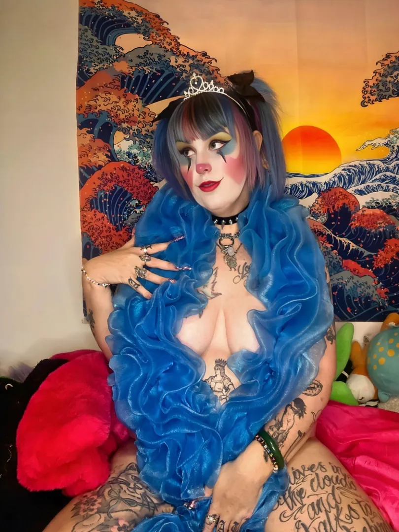 Im going to need a bigger boa for these kazunkas