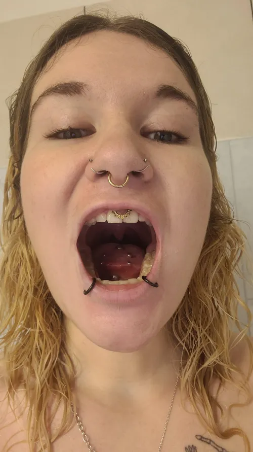 I'm gonna swallow you whole {f}