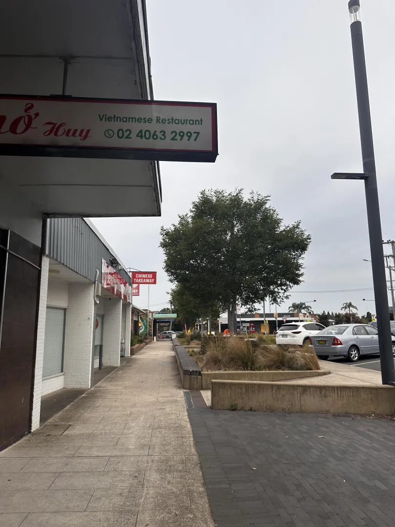 I’m guest in Beresfield; Is there anybody to have fun now?