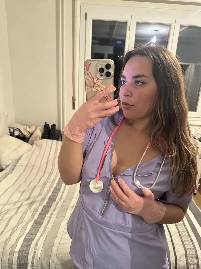 I’m home alone… come see me