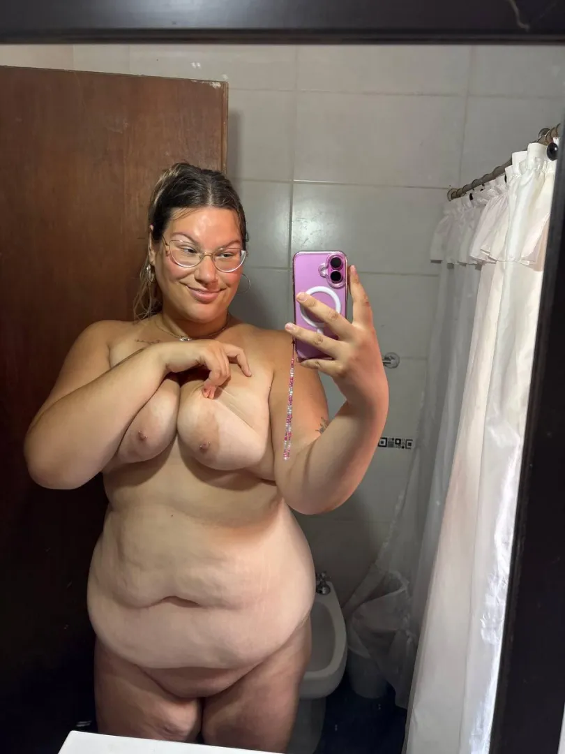 I’m hungry for dick, I need someone to feed me...