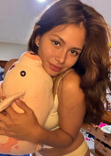 I’m just 18, but I’ve definitely got a soft spot for older men.